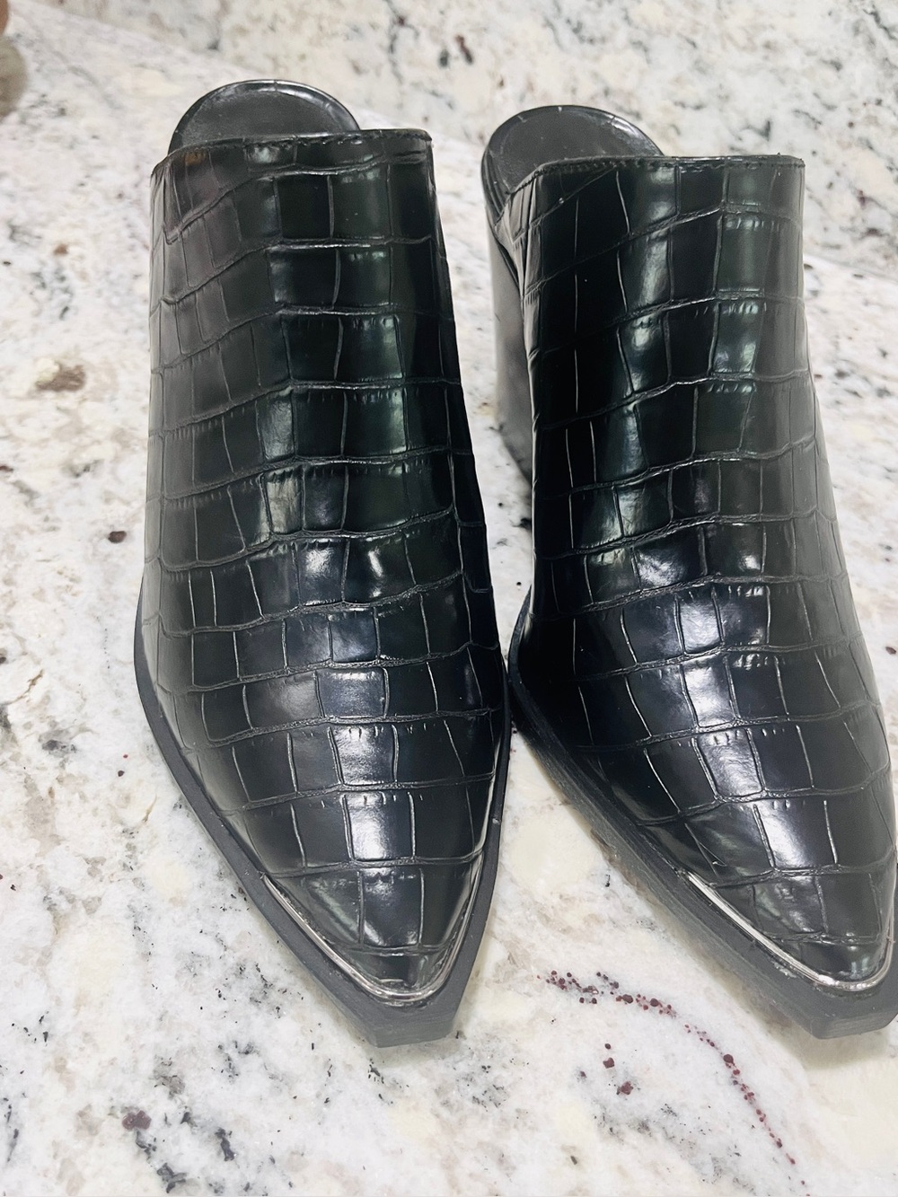 Steve Madden Black Croc Embossed Pointed Toe Heeled Mules